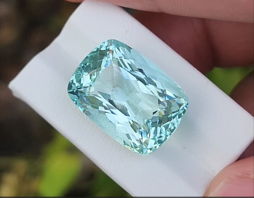 21 Carat Natural Aquamarine – Gemstone from Afghanistan