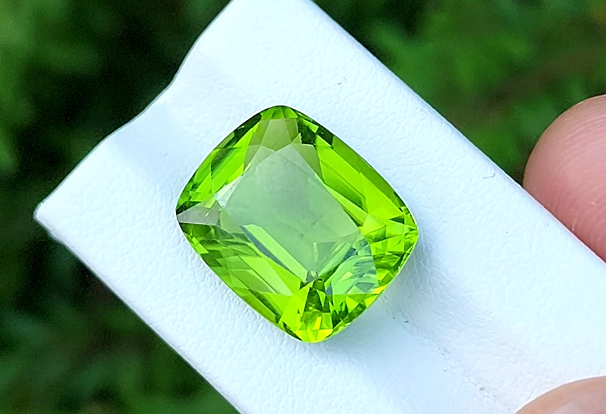 11.72 Ct Natural Peridot from Pakistan | Genuine Gem