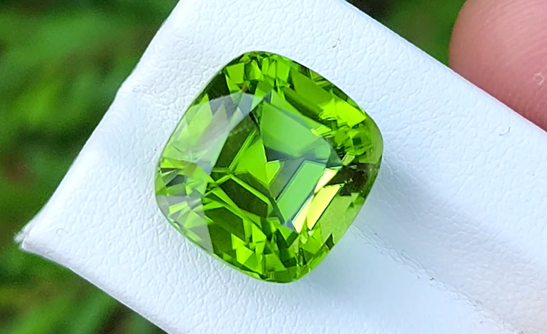 11.70 Ct Natural Peridot from Pakistan | Genuine Gem