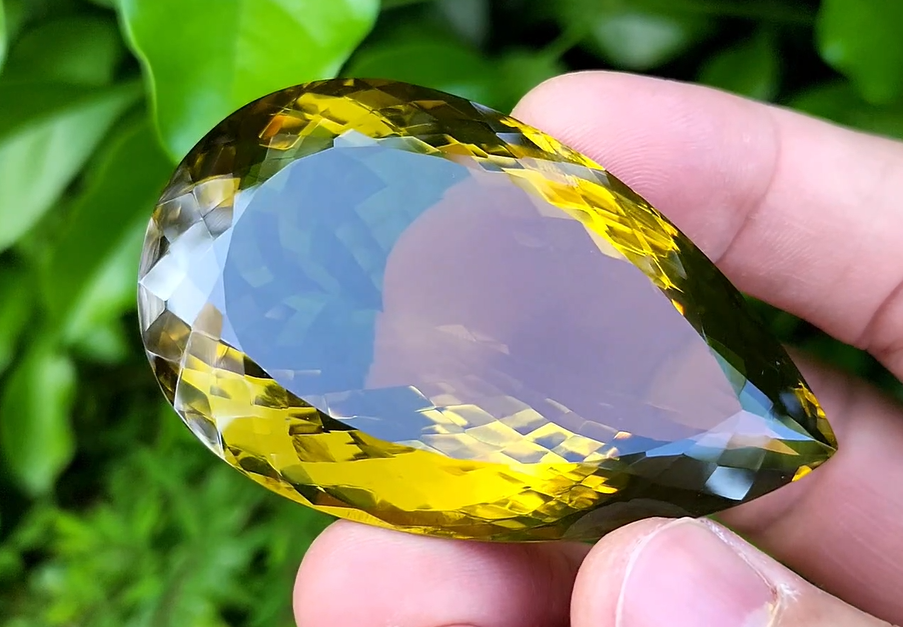 355 Carat Natural Olive Quartz Gemstone – Untreated Green Collector Loose Stone – Jewelry Quality