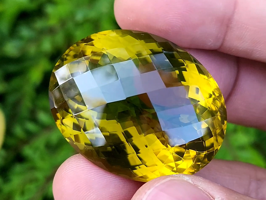 131 Carat Natural Olive Quartz Gemstone – Untreated Green Collector Loose Stone – Jewelry Quality
