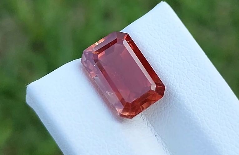 4.60 Carat Natural Oregon Sunstone – Collector’s Gemstone