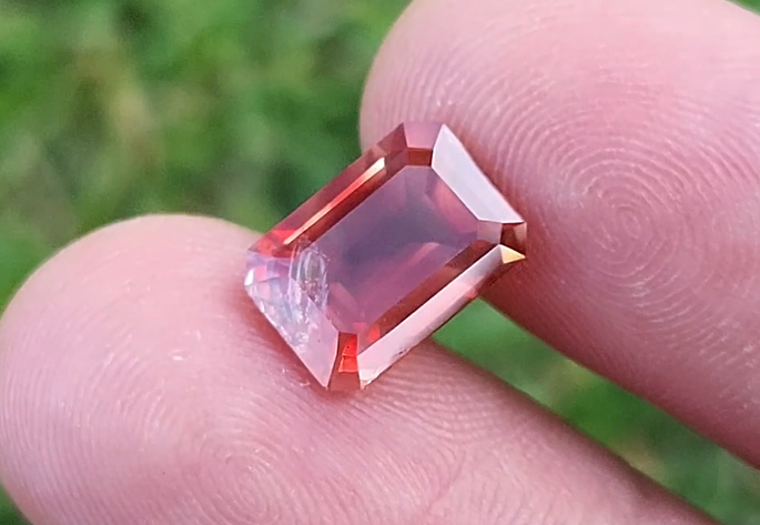 4.12 Carat Natural Oregon Sunstone – Collector’s Gemstone