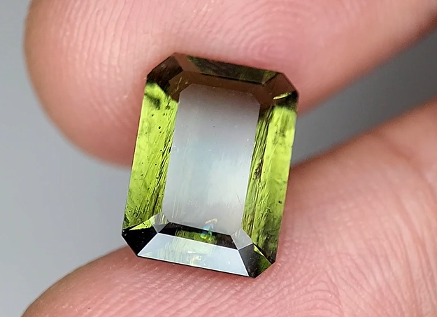 3.54 Carat Natural Faceted Moldavite Gemstone – Rare Green Crystal