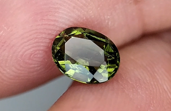 1 Carat Natural Faceted Moldavite Gemstone – Rare Green Crystal
