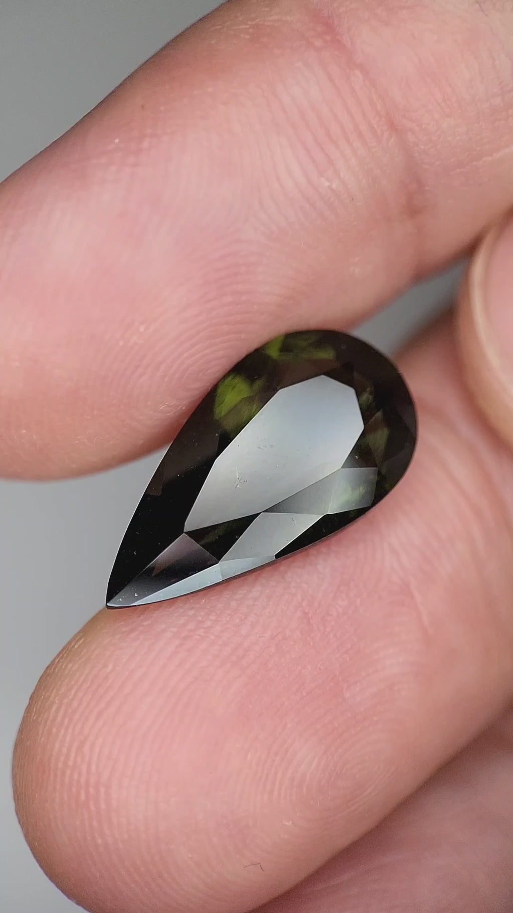 5 Carat Natural Faceted Moldavite Gemstone – Rare Green Crystal