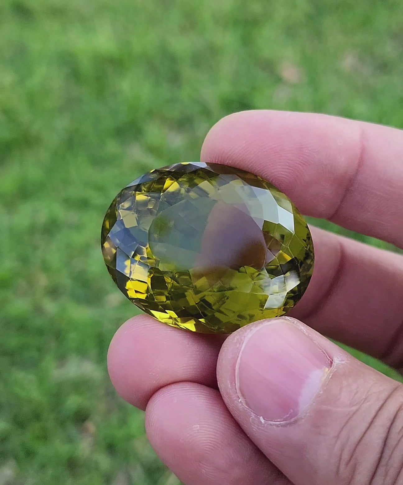 104 Carat Natural Olive Quartz Gemstone – Untreated Green Collector Loose Stone – Jewelry Quality