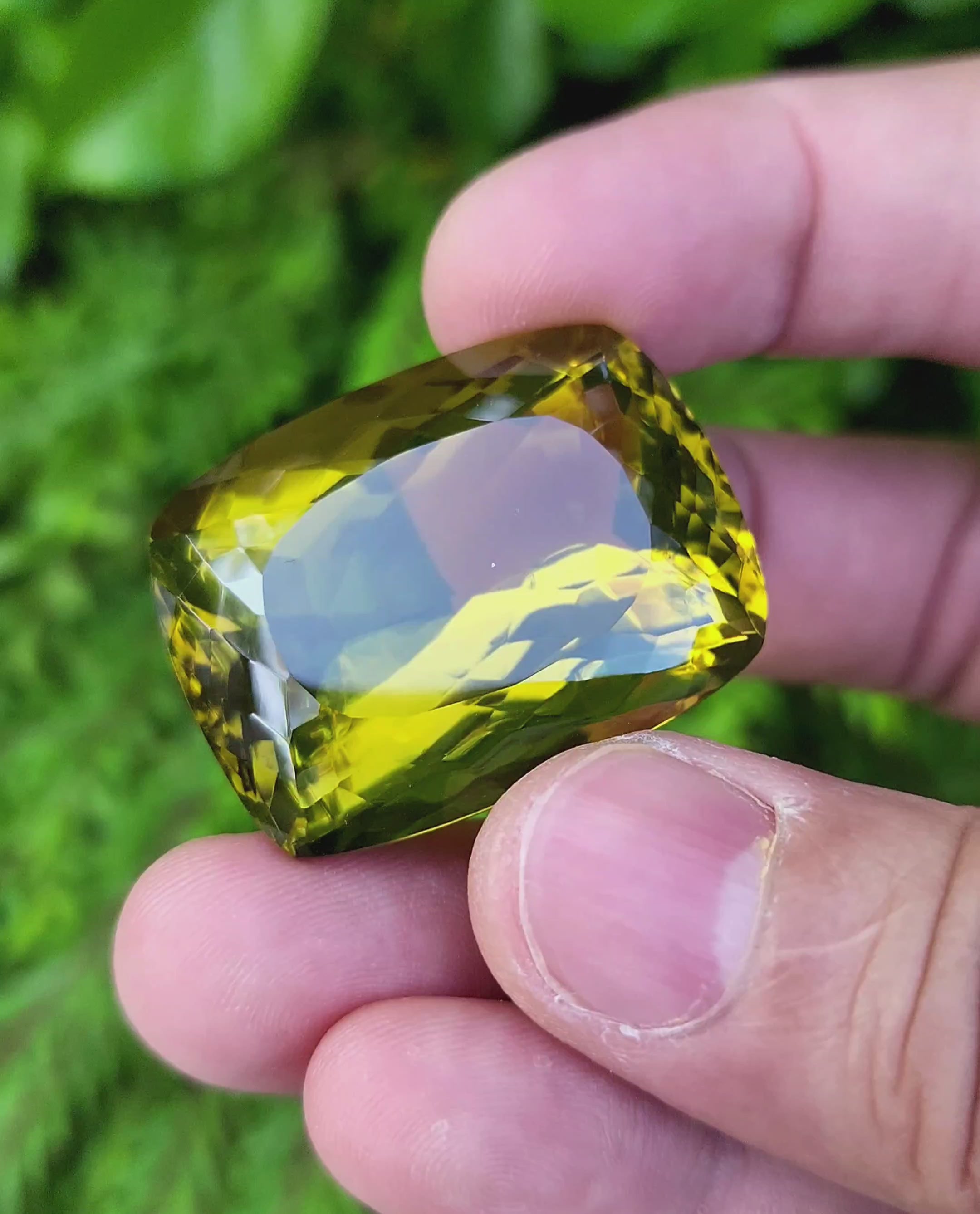 127 Carat Natural Olive Quartz Gemstone – Untreated Green Collector Loose Stone – Jewelry Quality