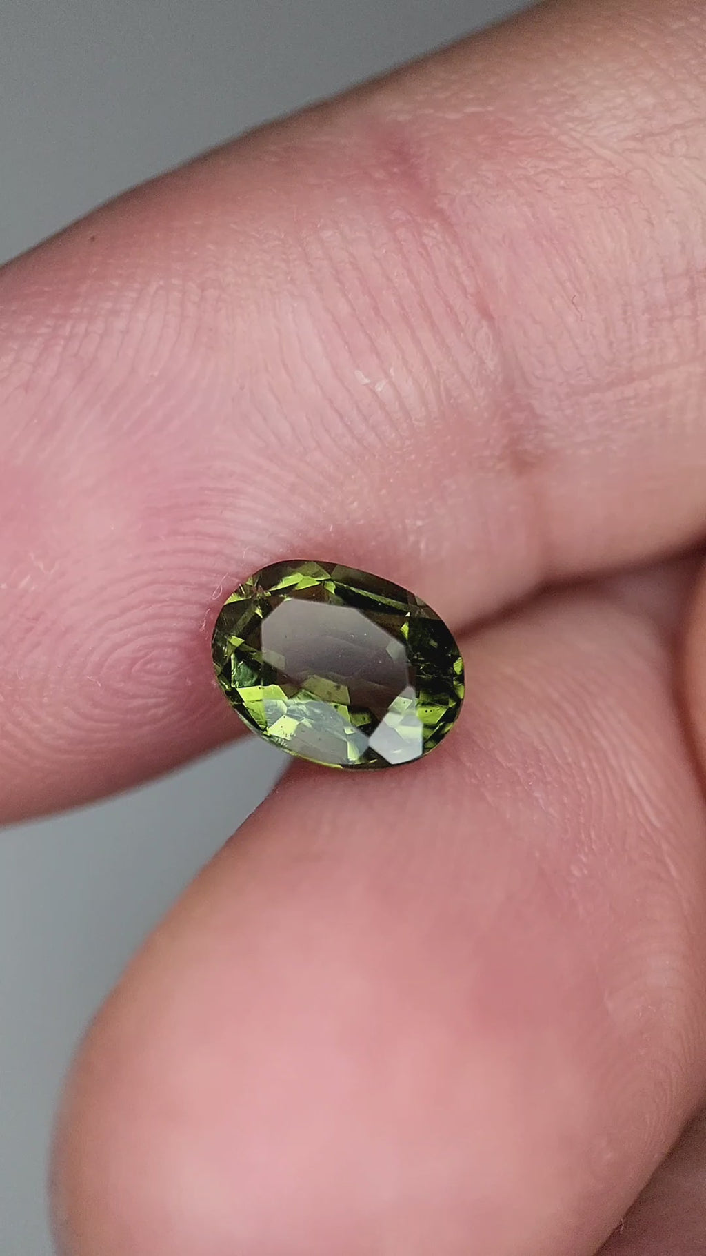 1 Carat Natural Faceted Moldavite Gemstone – Rare Green Crystal