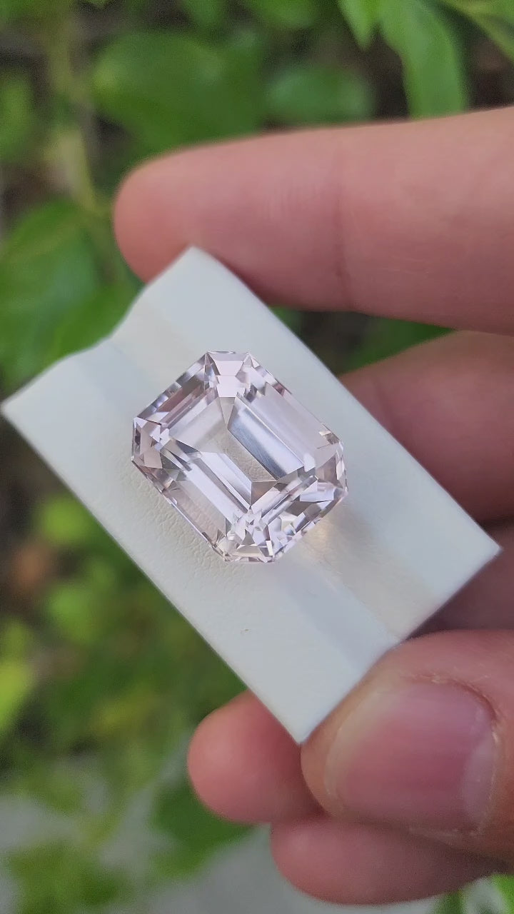 18.13 Carat Natural Morganite – Gemstone from Afghanistan