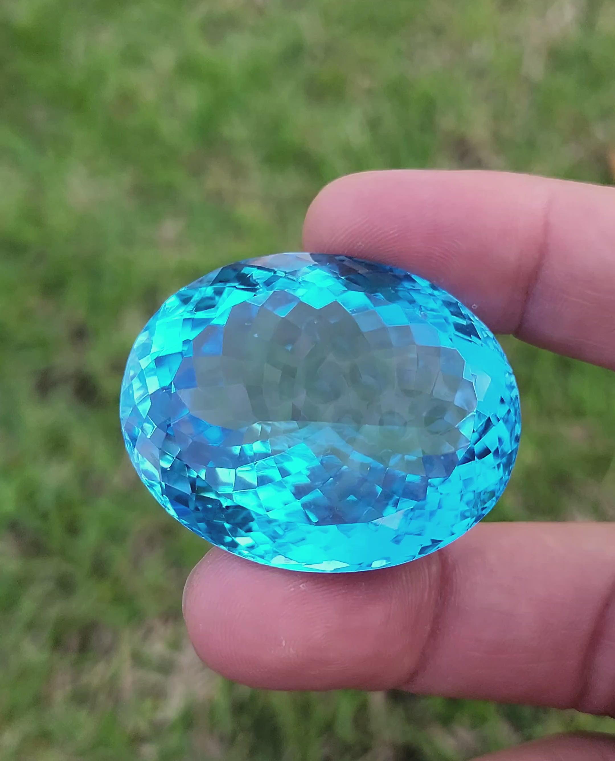 285 Carat Natural Swiss Blue Topaz – Premium Quality Gemstone