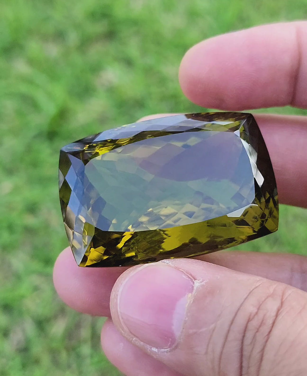 193 Carat Natural Olive Quartz Gemstone – Untreated Green Collector Loose Stone – Jewelry Quality