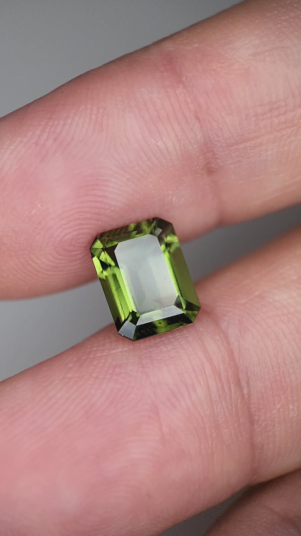2.53 Carat Natural Faceted Moldavite Gemstone – Rare Green Crystal