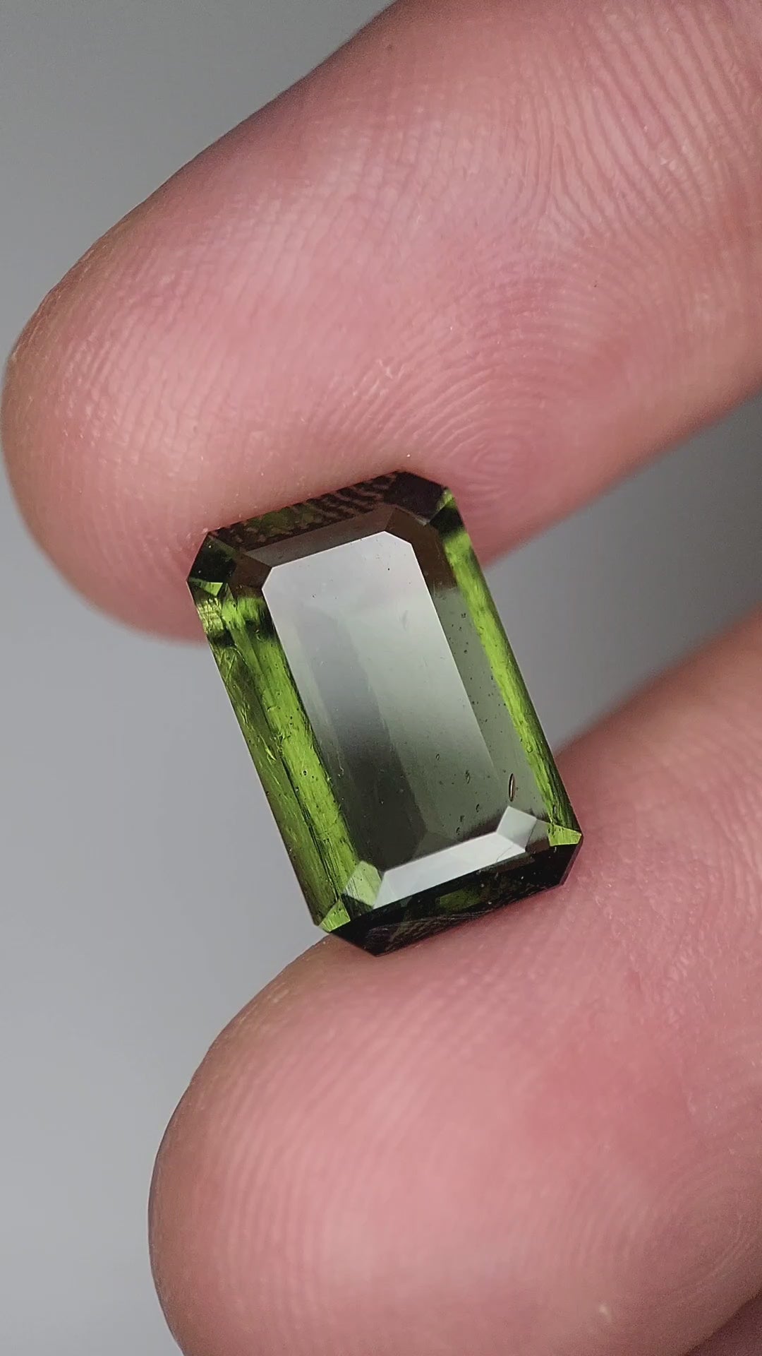 4.36 Carat Natural Faceted Moldavite Gemstone – Rare Green Crystal
