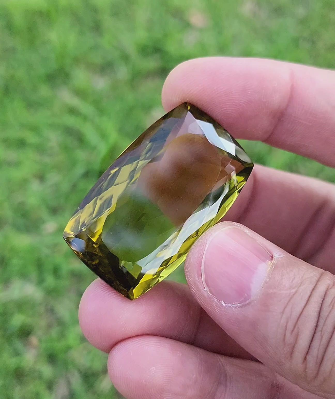 103 Carat Natural Olive Quartz Gemstone – Untreated Green Collector Loose Stone – Jewelry Quality