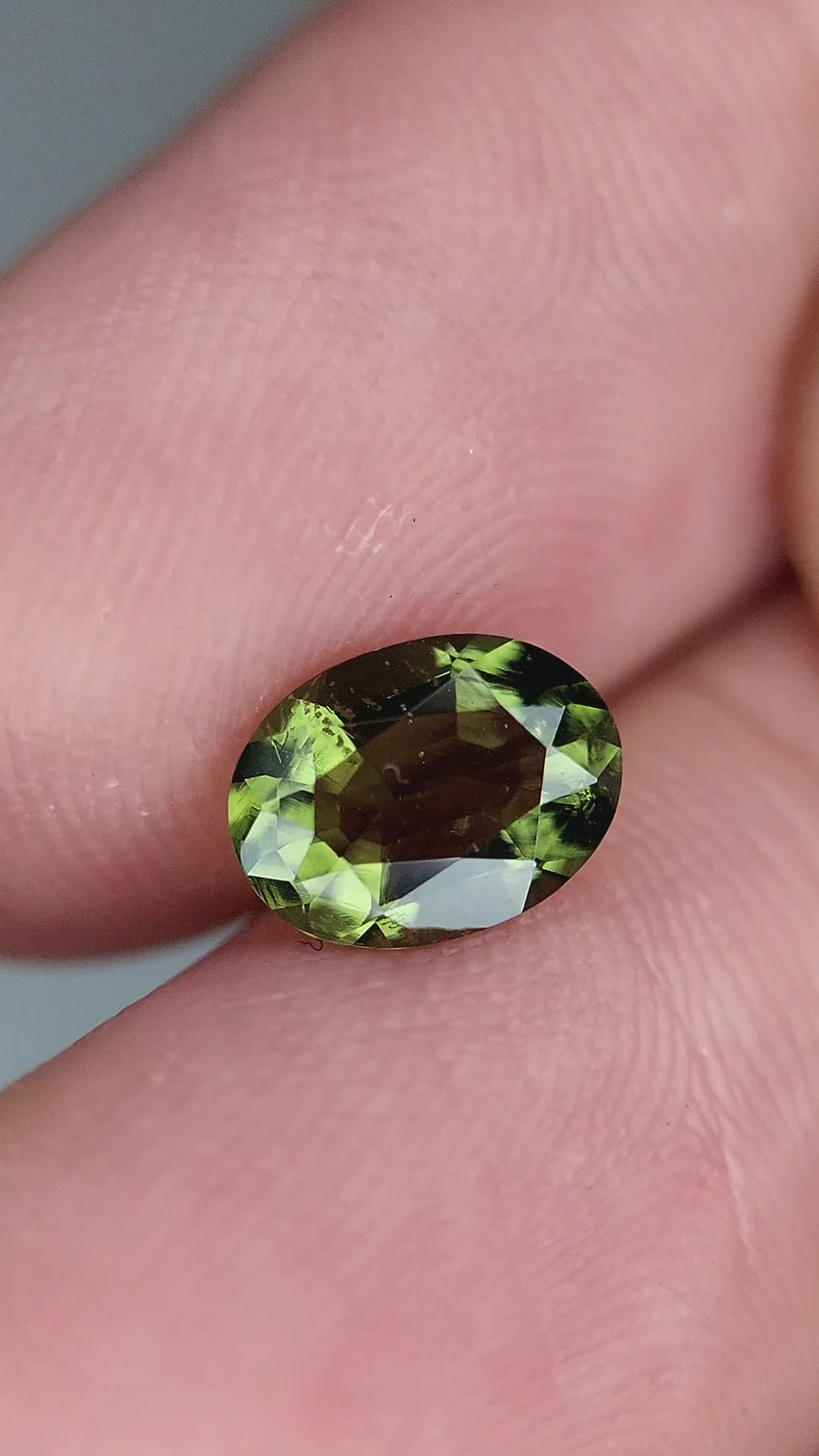 1 Carat Natural Faceted Moldavite Gemstone – Rare Green Crystal